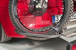 Portamotos TowCar Racing + adaptador rueda