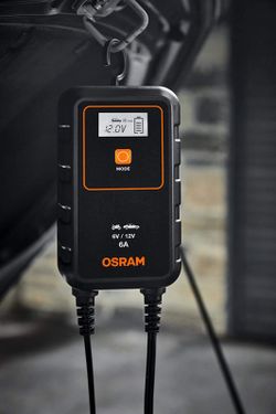 Cargador inteligente de baterías OSRAM 6 Amp 6-12V OEBCS906