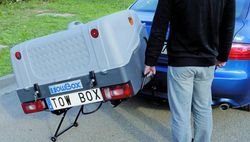 Cofre para bola TOWBOX Classic V1 Negro (abierto)