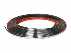 Moldura cromada adhesiva de 7mm x 8mtrs.