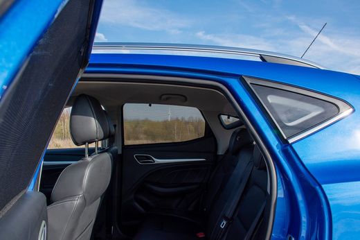 Parasol a medida MG ZS 2018>