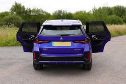 Parasol a medida para BMW X1- IX1 2023>