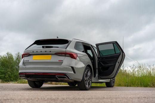 Parasol a medida Skoda Octavia Familiar 2019>