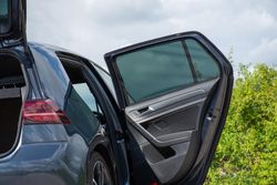 Parasol a medida Vw.Golf VII 13>20