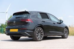 Parasol a medida Vw.Golf VIII 2020>