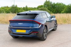 Parasoles a medida Kia EV6 21>