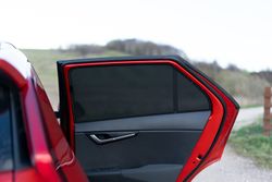 Parasoles a medida Kia Niro 22>