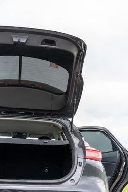 Parasoles a medida Kia X-Cee´d 5p. 18>