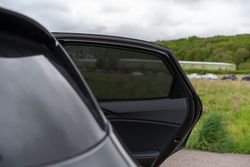 Parasoles a medida Kia X-Cee´d 5p. 18>