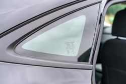 Parasoles a medida para Jaguar E-Pace 2017>