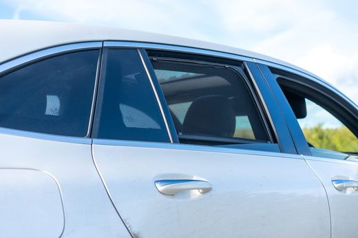 Parasoles a medida para Mercedes EQC 2019>