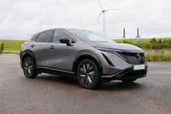 Parasoles a medida para Nissan Ariya 22>