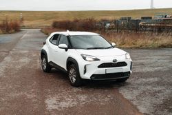 Parasol a medida Toyota Yaris Cross 20>