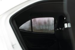 Parasol a medida Toyota Yaris Cross 20>