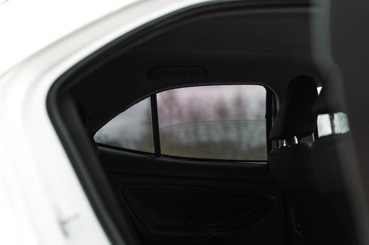 Parasol a medida Toyota Yaris Cross 20>