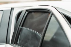 Parasol a medida Toyota Yaris Cross 20>
