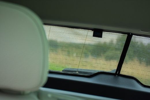 Parasoles a medida Volvo V60 familiar 19>