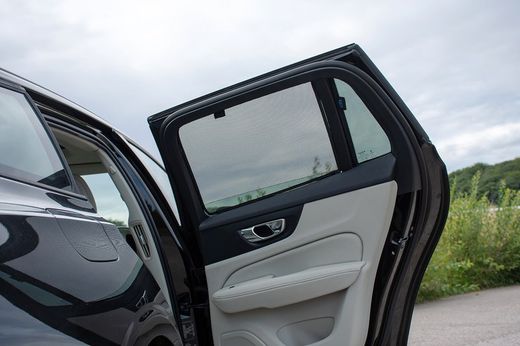 Parasoles a medida Volvo V60 familiar 19>