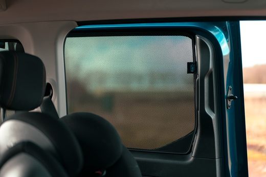 Parasoles de Citroen Berligo L1 2018> vidrio de puerta trasera elevable separado