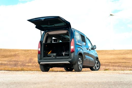 Parasoles de Citroen Berligo L1 2018> Portón trasero de cristal fijó