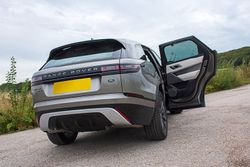 Parasoles a medida Range Rover Velar 5p. 17>
