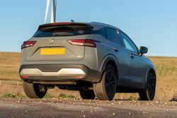 Parasoles a medida de Nissan Qashqai 21>
