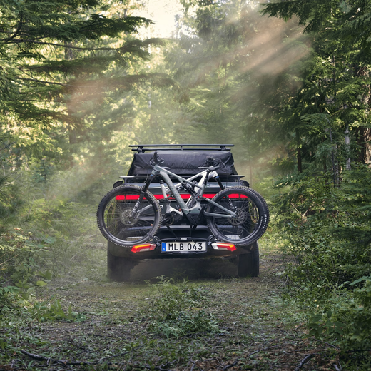 Portabicicletas Thule Epos 3 | 3 Bicicletas | Plegable y Abatible | Carga 60kg | Fijación Telescópica