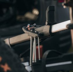Soporte de reparaciÃ³n para Thule Epos