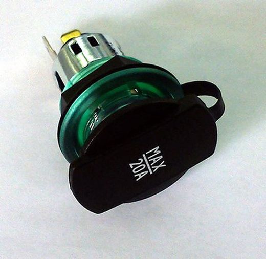 Toma de corriente (tipo mechero) para empotrar con capuchón